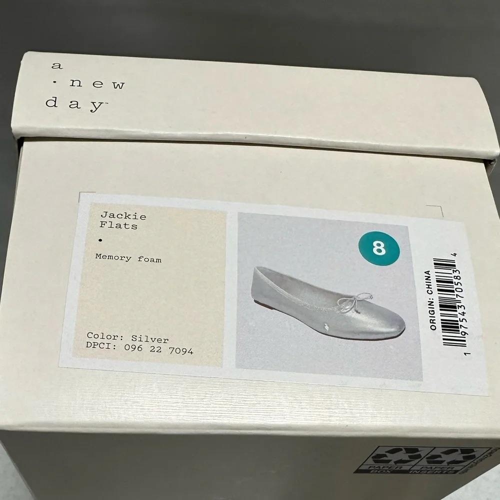 Jackie Silver Memory Foam Ballet Flats from A New Day NWT - Picture 6 of 10